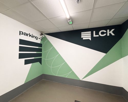 Mural przy windach